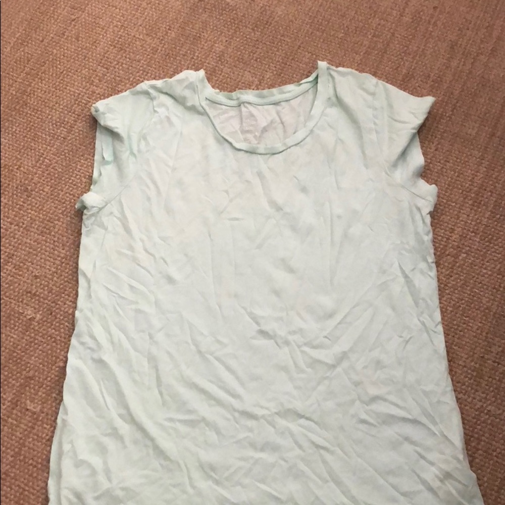 CREW neck tee